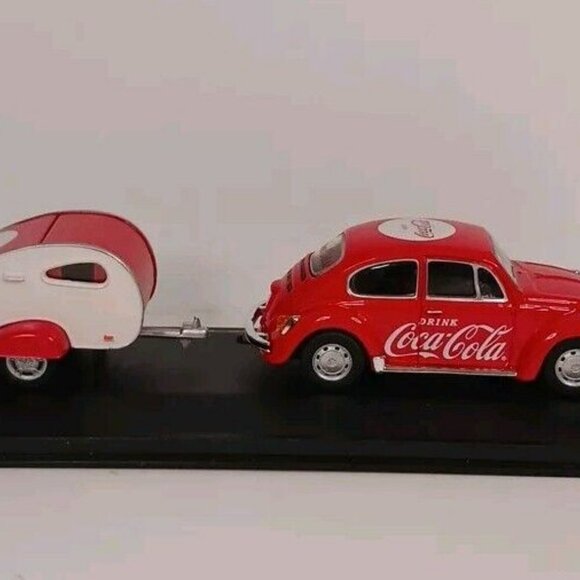 MotorCity Classics 1967 Volkswagon Beetle With Trailer Coca-Cola 1:43 - Picture 4 of 14